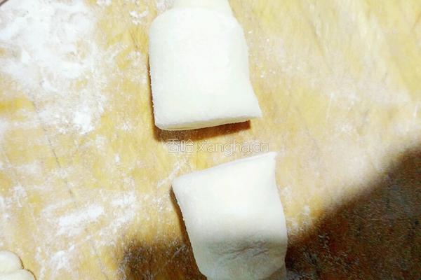 牛奶玫瑰花馒头的做法图解11