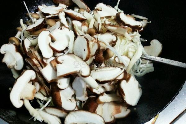 豆腐衣包菌菇的做法图解4