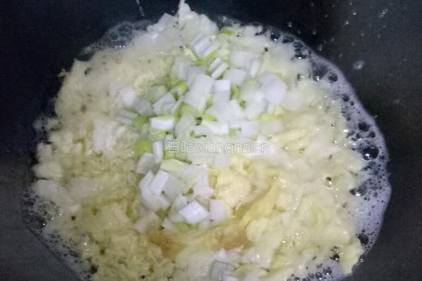 玉米鸡蛋炒饭的做法图解5