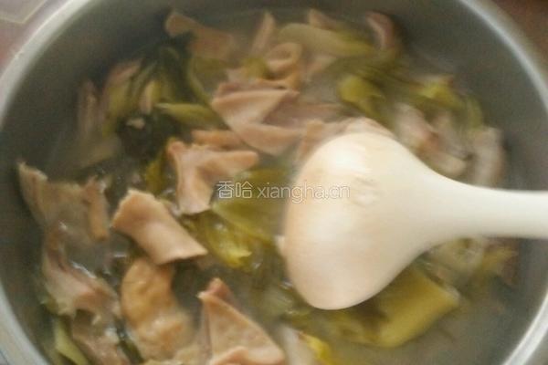 酸菜猪肚汤的做法图解6