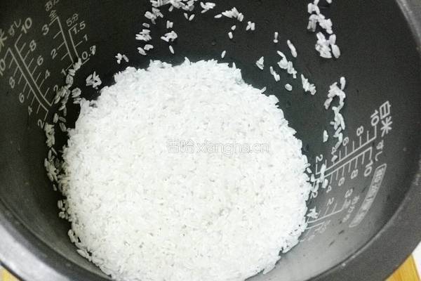 四川腊肠香菇焖饭的做法图解7
