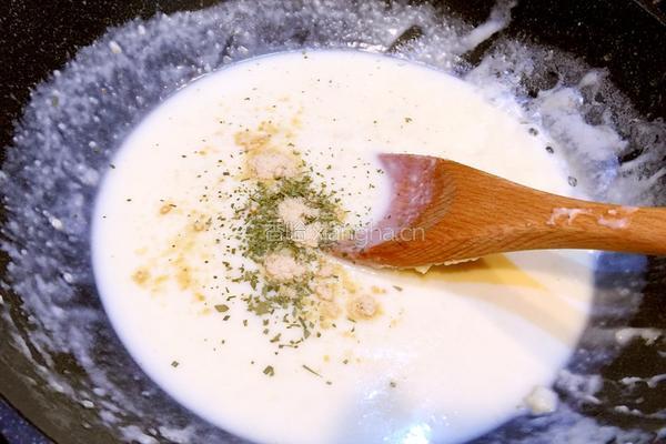 奶汁焗花椰菜(Cauliflower Gratin)的做法图解5