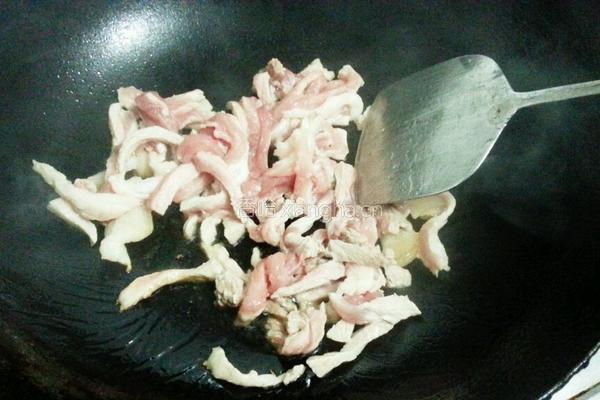 蛋花榨菜肉丝汤的做法图解3