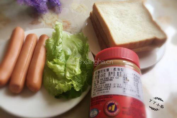 花生酱土司卷的做法图解1