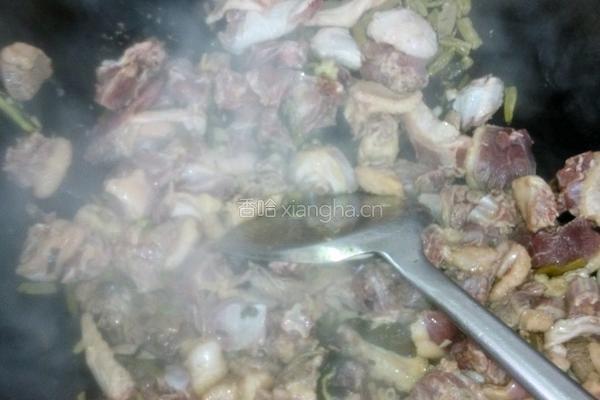 春笋焖鸭肉的做法图解3