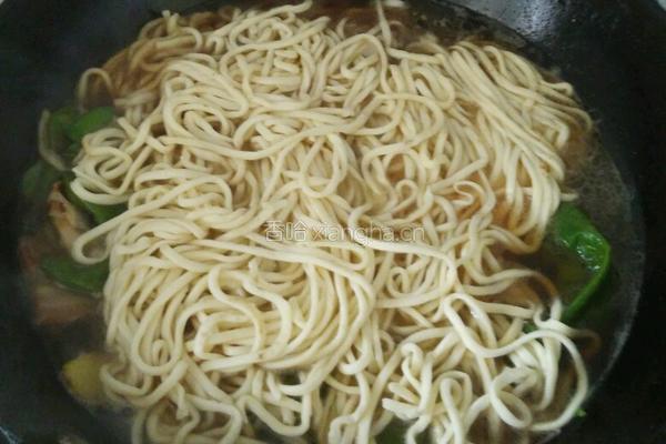 豆角焖面的做法图解3