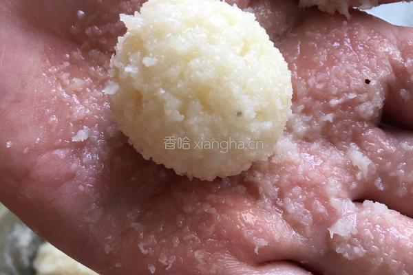 蛋白椰丝球的做法图解7