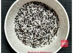 高纤麦片黑芝麻饼干的做法图解1