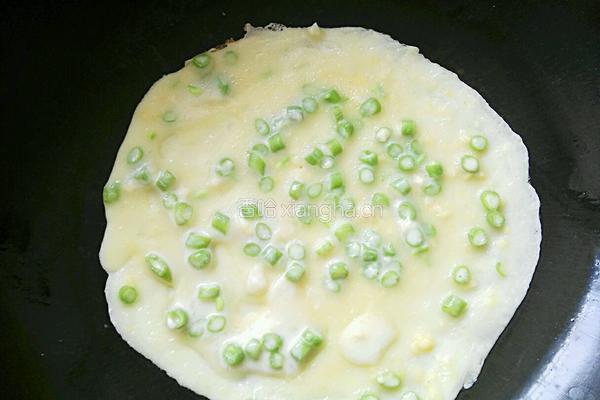 皇帝菜鸡蛋饼的做法图解3