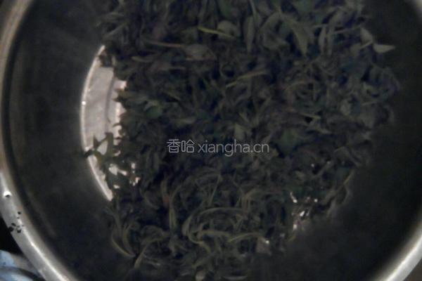 油炸香椿鱼的做法图解1