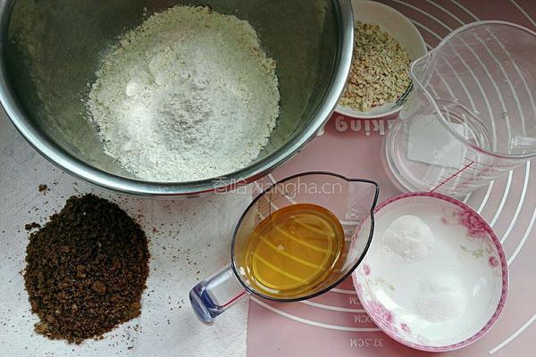 全麦消化饼干的做法图解1