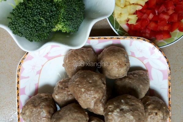 香辣牛肉丸的做法图解1