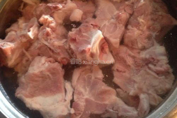 无水酱香排骨的做法图解1