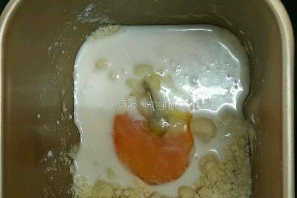 马苏里拉奶酪麻薯面包的做法图解3