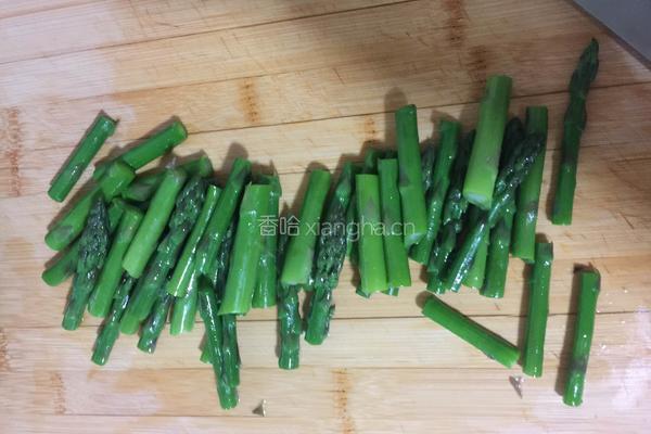 培根芦笋卷的做法图解4