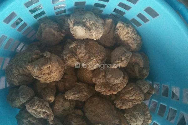 玛卡干果酒的做法图解1