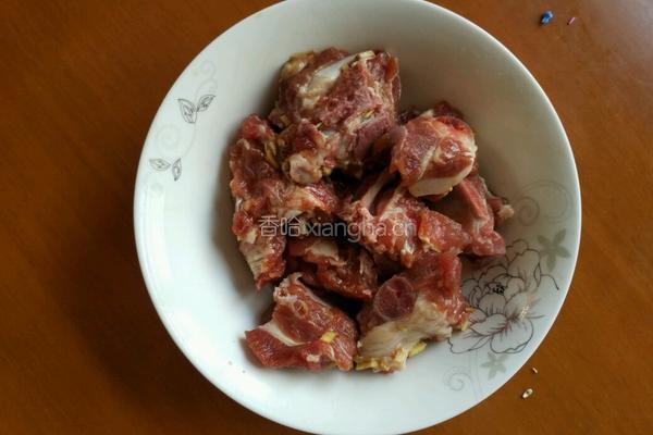 豌豆蒸排骨的做法图解2