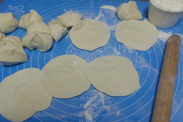 大叶芹包子的做法图解10