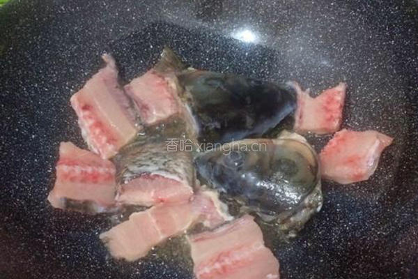 鱼头豆腐汤的做法图解5
