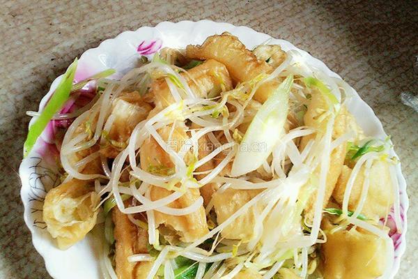 豆芽炒油条的做法图解5
