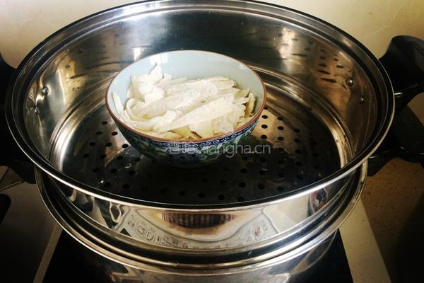 红烧牛肉洋芋擦擦的做法图解3
