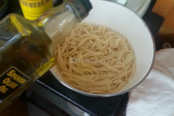 自创意大利面的做法图解3