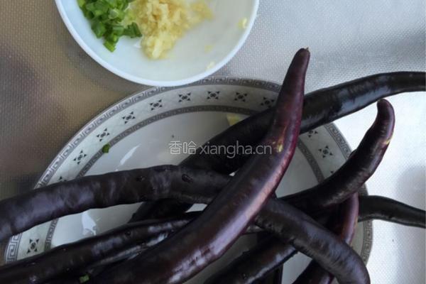 凉拌细茄的做法图解1