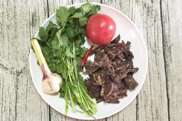 牛肉汤河粉的做法图解1