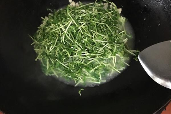 上汤豌豆苗的做法图解6