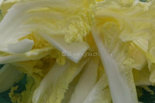 醋溜娃娃菜的做法图解1