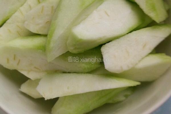 丝瓜鸡蛋汤的做法图解1
