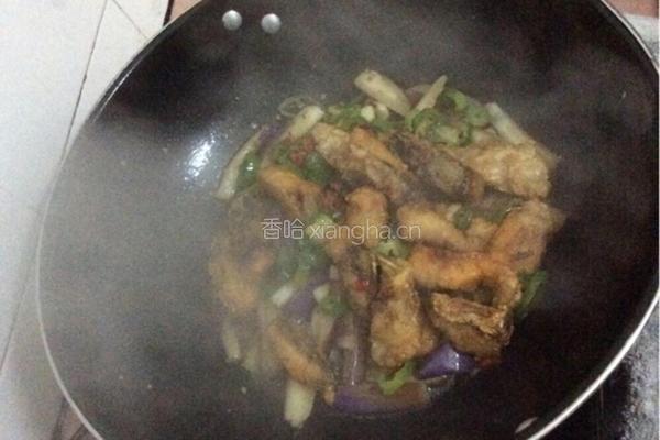 嫩茄烧鱼的做法图解10
