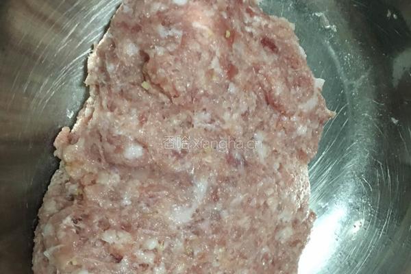 野菜猪肉饺子的做法图解1