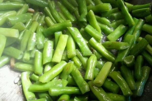 青炒四季豆的做法图解4