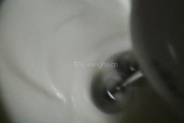 戚风蛋糕的做法图解5