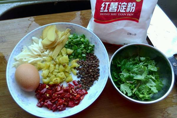 酸菜鱼的做法图解3