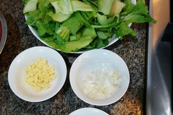 蚝油芥菜的做法图解1