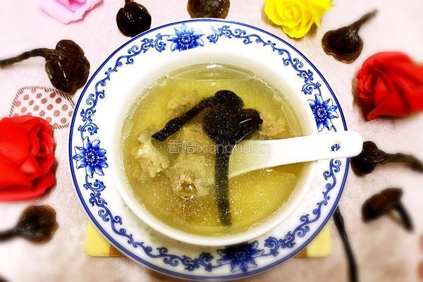 西洋参灵芝排骨汤的做法图解7