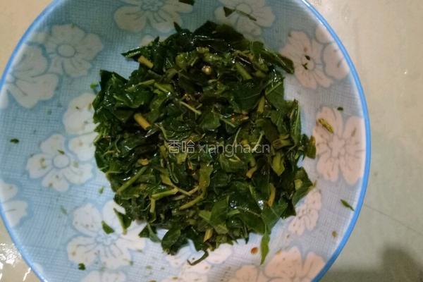 凉拌香椿小咸菜的做法图解3