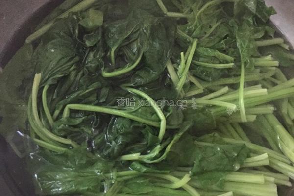桃仁菠菜的做法图解2