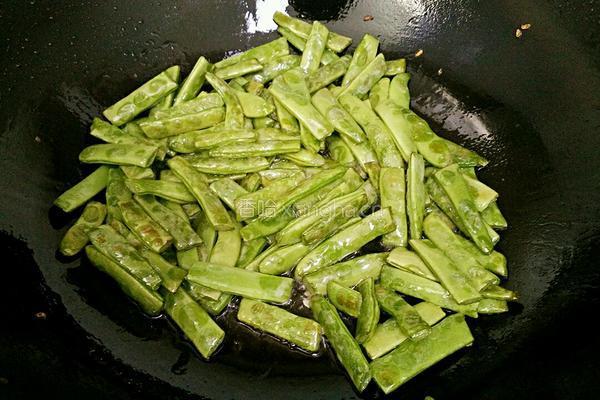 干煸四季豆的做法图解5