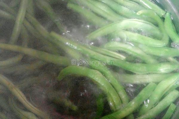 豆角拖叶儿(沾片子)的做法图解5