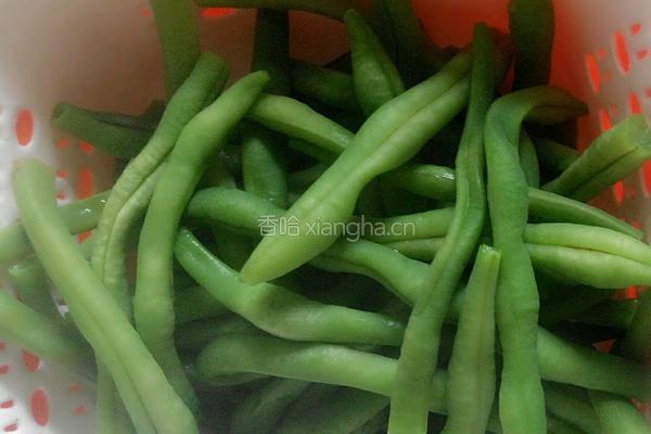 豆角拖叶儿(沾片子)的做法图解7