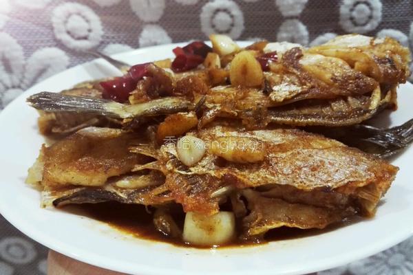 红烧剥皮鱼的做法图解5