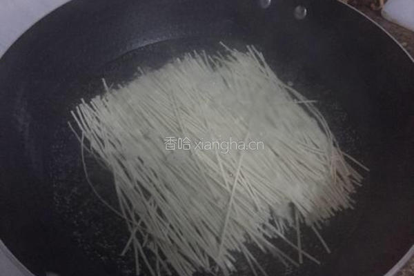 花生酱拌面的做法图解3