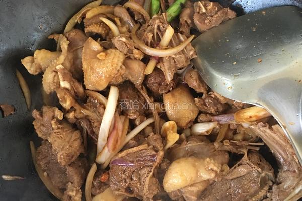 炒鸭肉的做法图解2