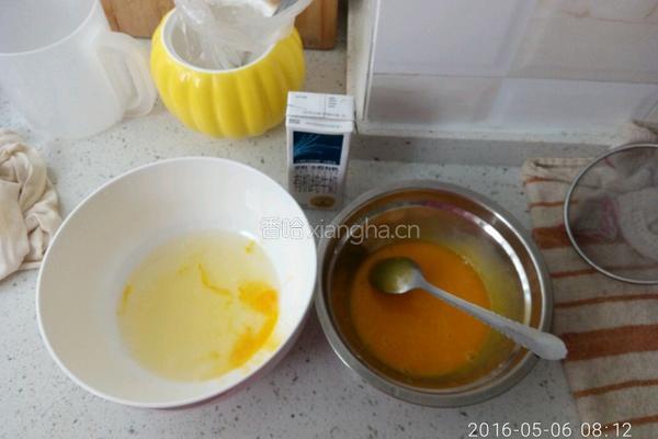 红枣电饭煲蛋糕的做法图解1