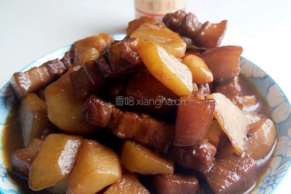 五味土豆焖肉 