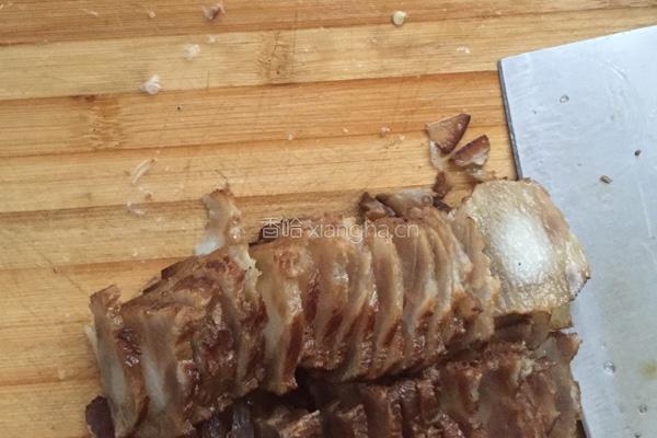 春笋炒腊肉的做法图解2