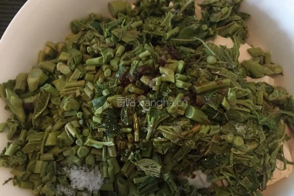 香椿凉拌豆腐的做法图解8